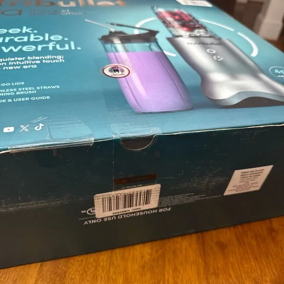 Brand New NutriBullet ULTRA DELUXE PERSONAL BLENDER 14 Pieces Retail $195 - Picture 6 of 8